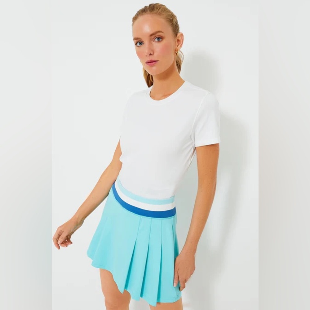 Tuckernuck Sport – White Performance Cotton Jocelyn Tee 🎾☀️ Size XS
